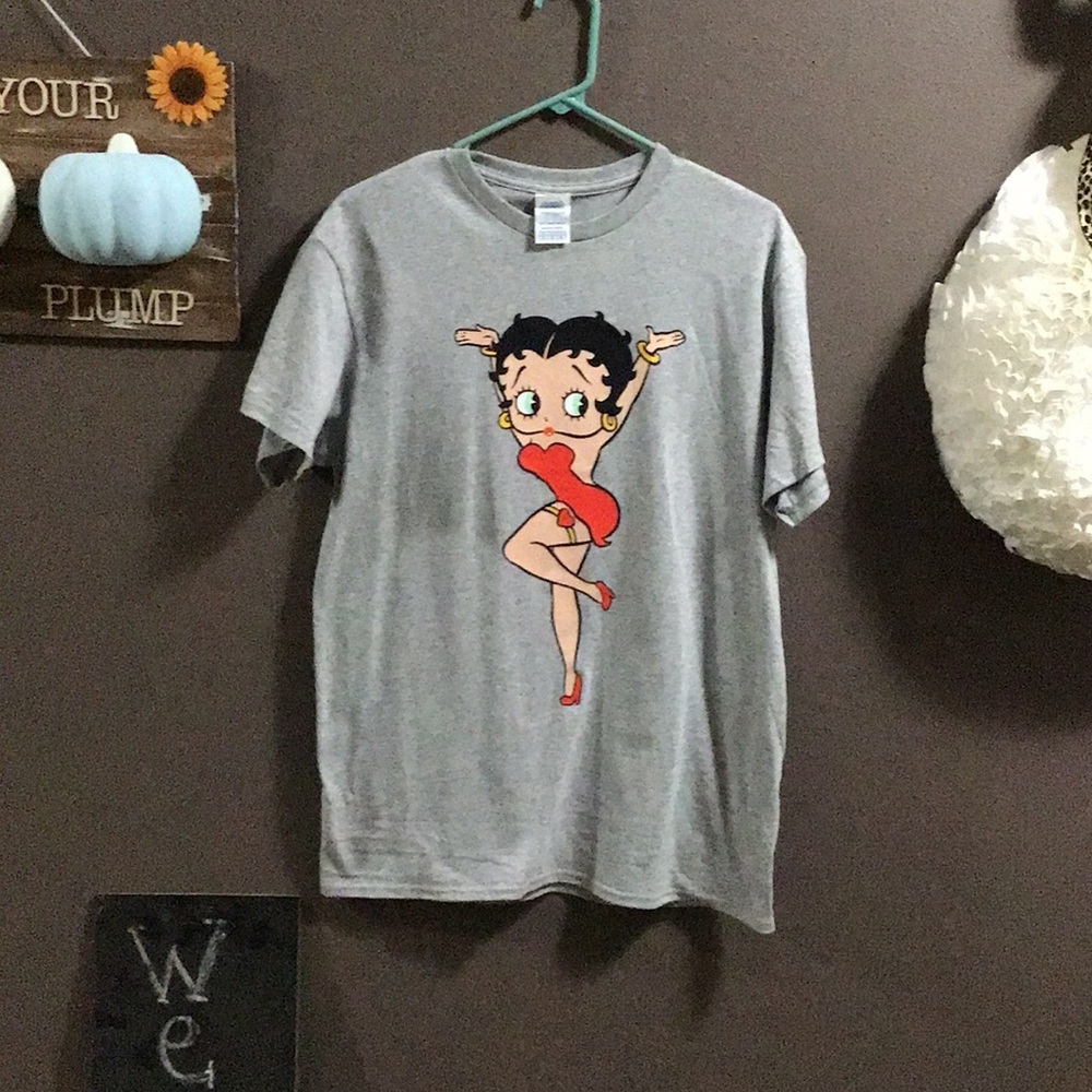 Woman’s tee shirt ladies Valentines love Betty Boop Tshirts